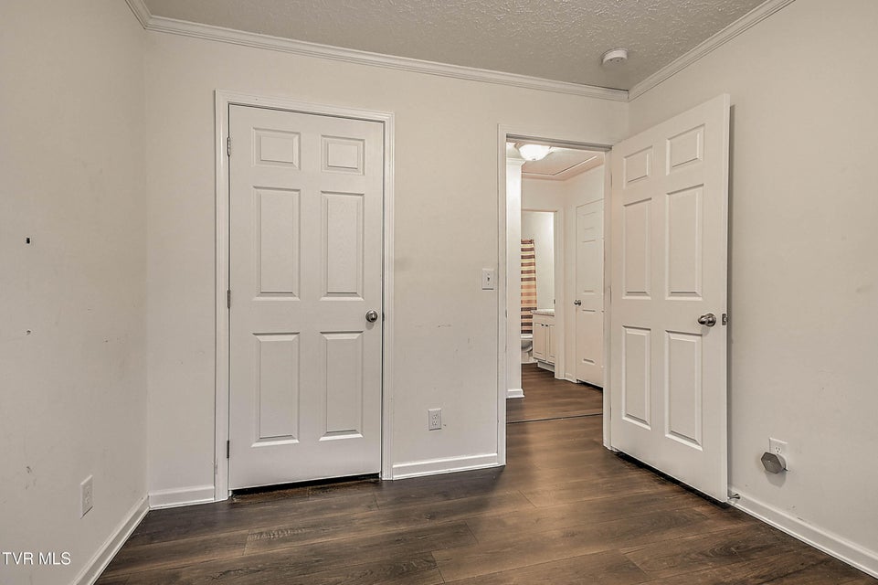 Photo #22: 19009 Rich Valley Road