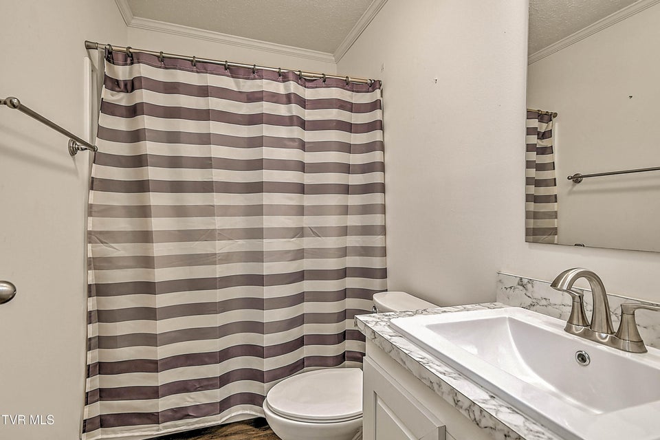 Photo #25: 19009 Rich Valley Road