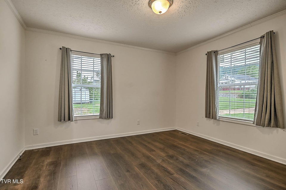 Photo #31: 19009 Rich Valley Road