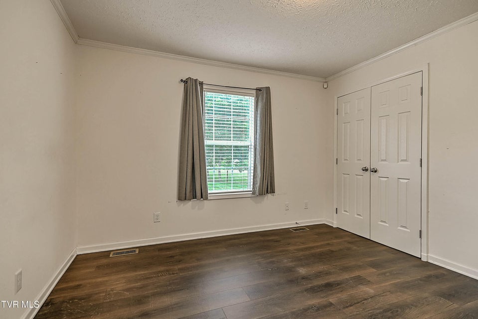 Photo #33: 19009 Rich Valley Road