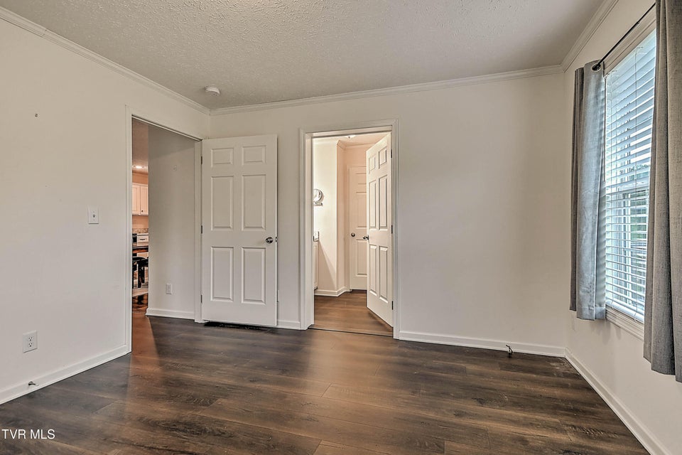 Photo #34: 19009 Rich Valley Road