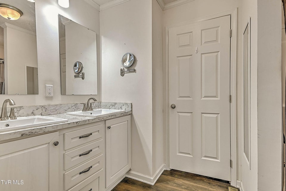 Photo #36: 19009 Rich Valley Road