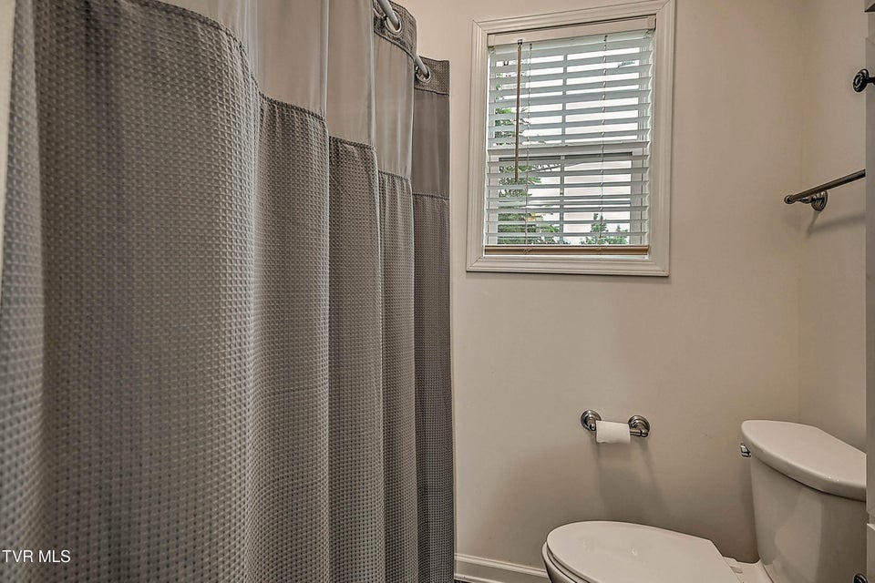 Photo #37: 19009 Rich Valley Road