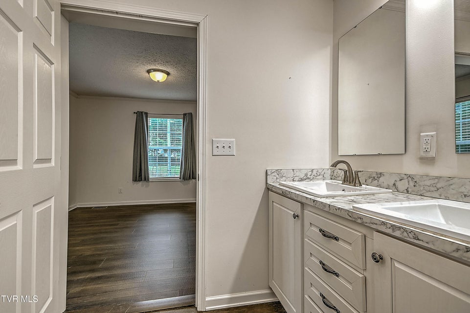 Photo #38: 19009 Rich Valley Road