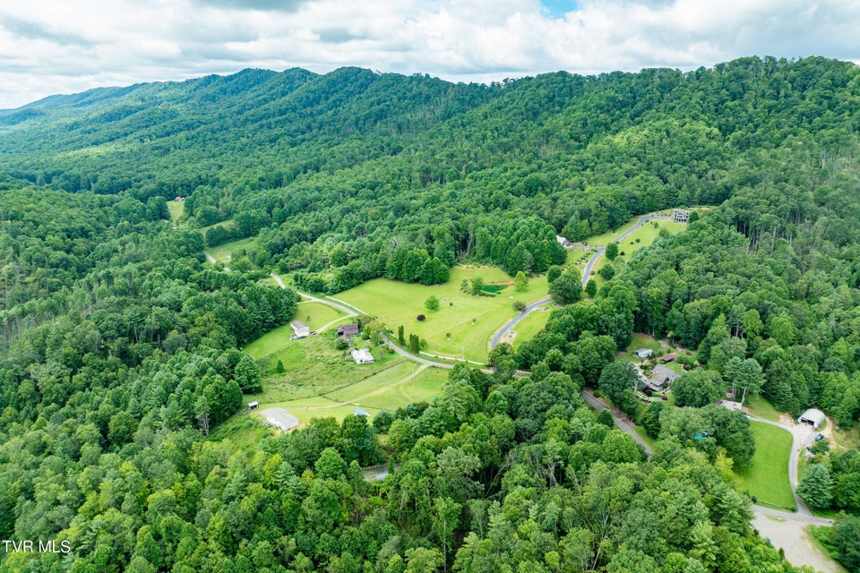 Photo #35: 2121 Shingletown Road