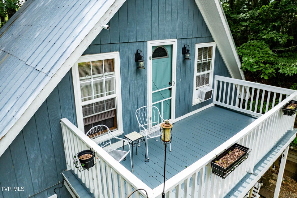 Photo #6: 2121 Shingletown Road