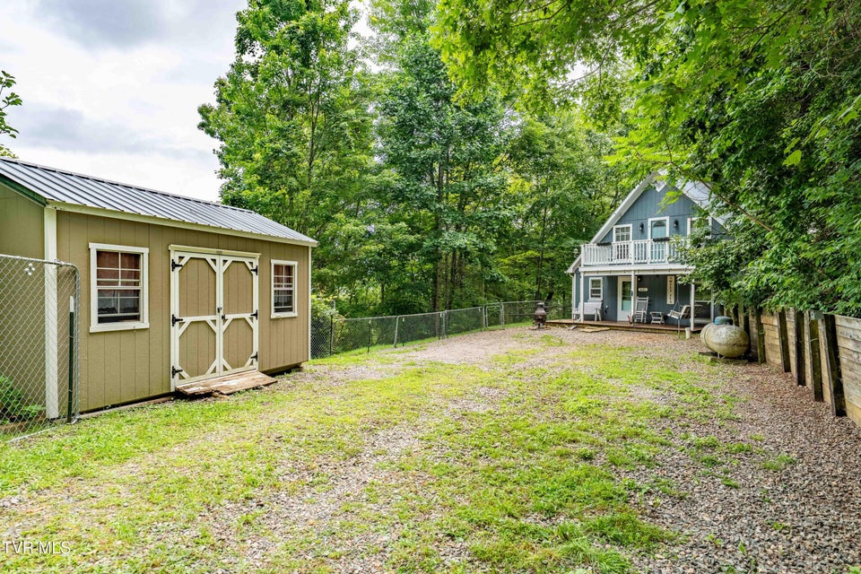 Photo #39: 2121 Shingletown Road