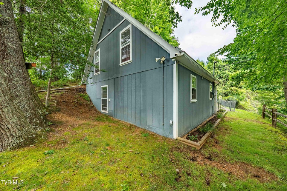 Photo #50: 2121 Shingletown Road