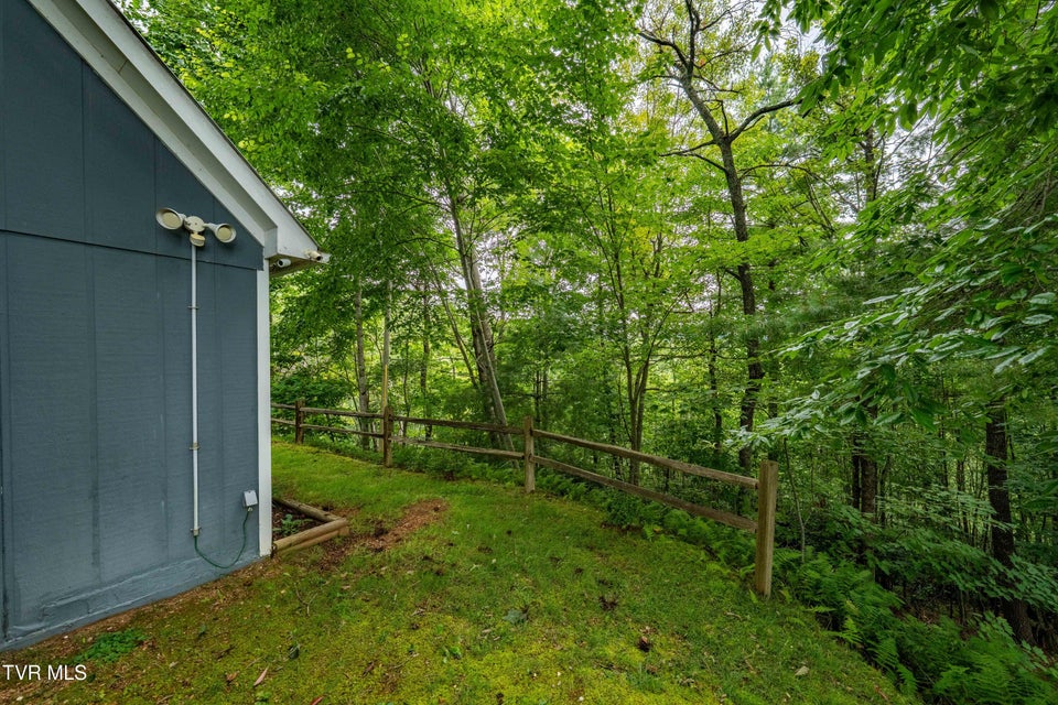 Photo #51: 2121 Shingletown Road