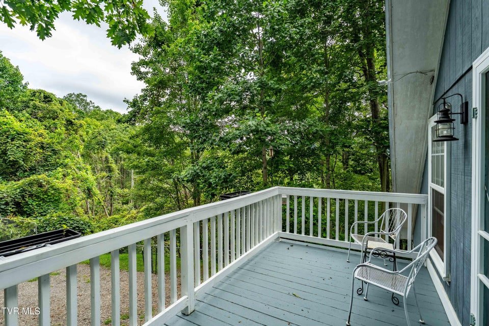 Photo #7: 2121 Shingletown Road