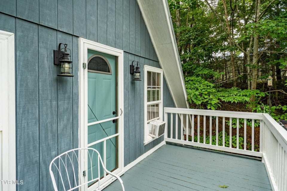 Photo #56: 2121 Shingletown Road