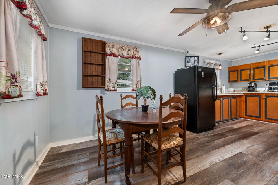 Photo #12: 2121 Shingletown Road