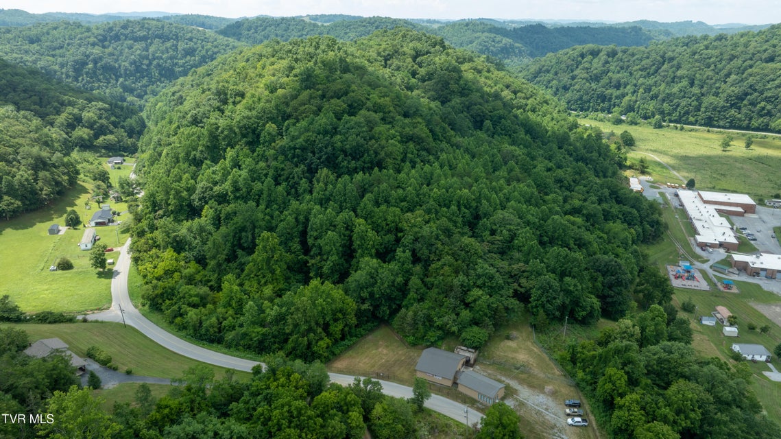 Photo #27: 496 River Road