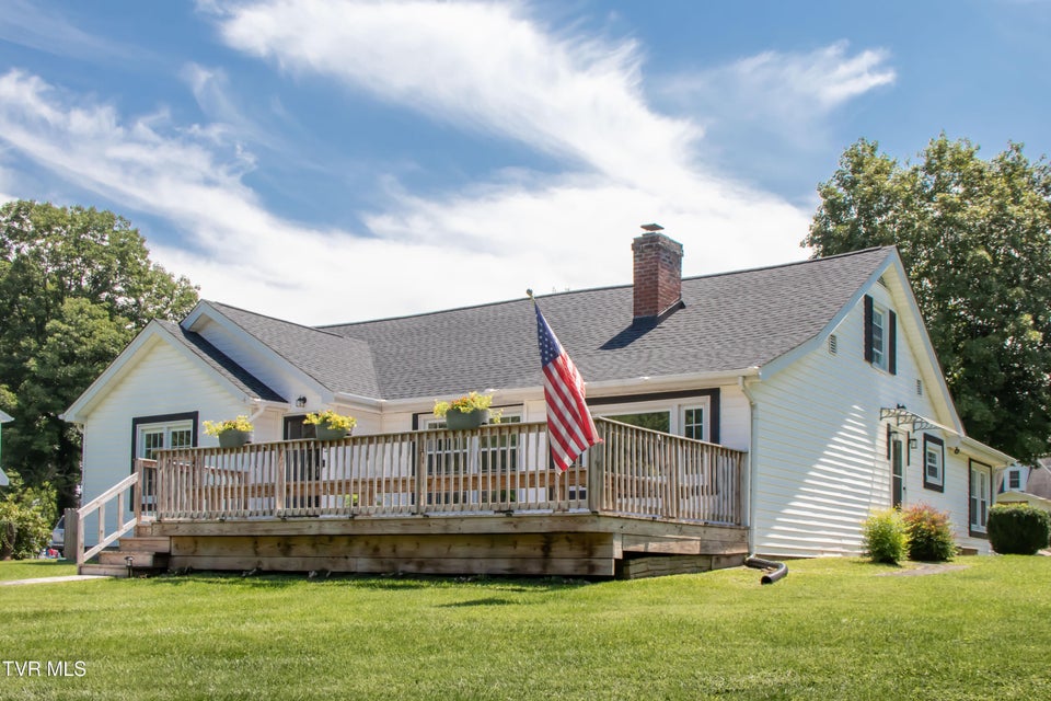 Photo #2: 1605 Overhill Road