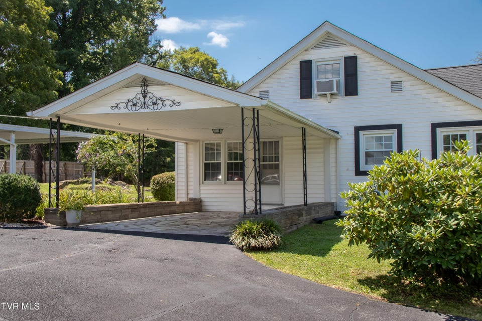 Photo #56: 1605 Overhill Road