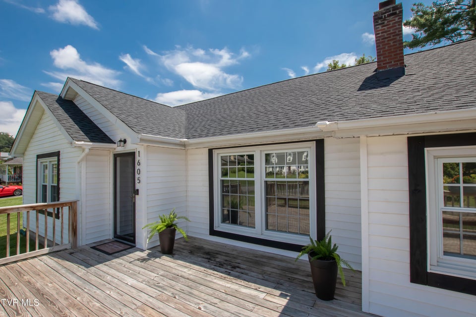 Photo #50: 1605 Overhill Road