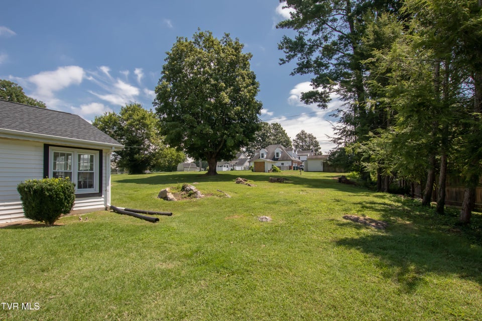 Photo #59: 1605 Overhill Road