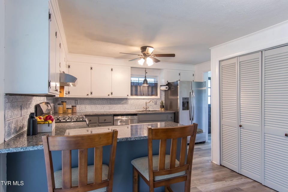 Photo #17: 1605 Overhill Road