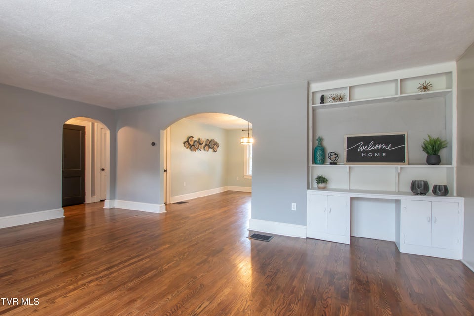 Photo #9: 1605 Overhill Road