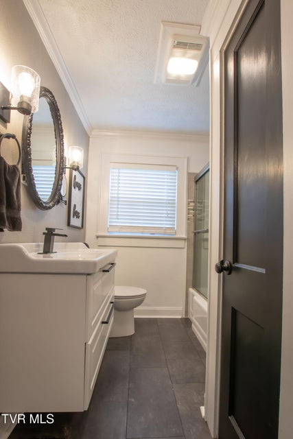 Photo #31: 1605 Overhill Road