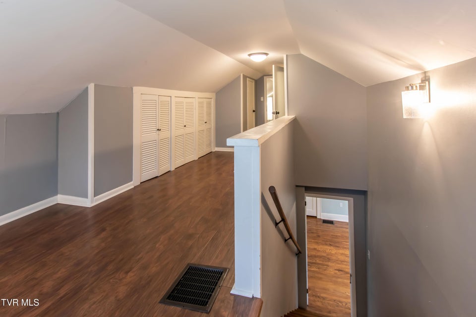 Photo #35: 1605 Overhill Road