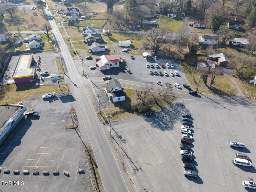 Photo #4: 1616 Blountville Boulevard