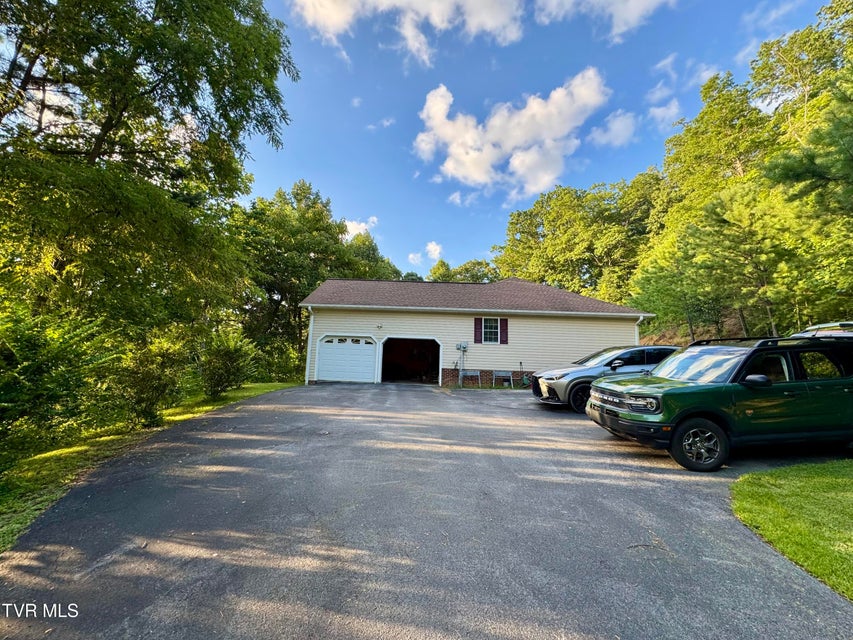 Photo #6: 116 Hasty Boulevard