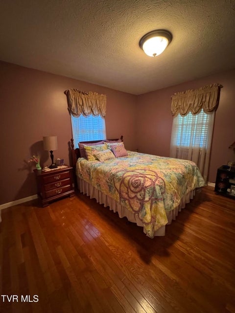 Photo #32: 116 Hasty Boulevard