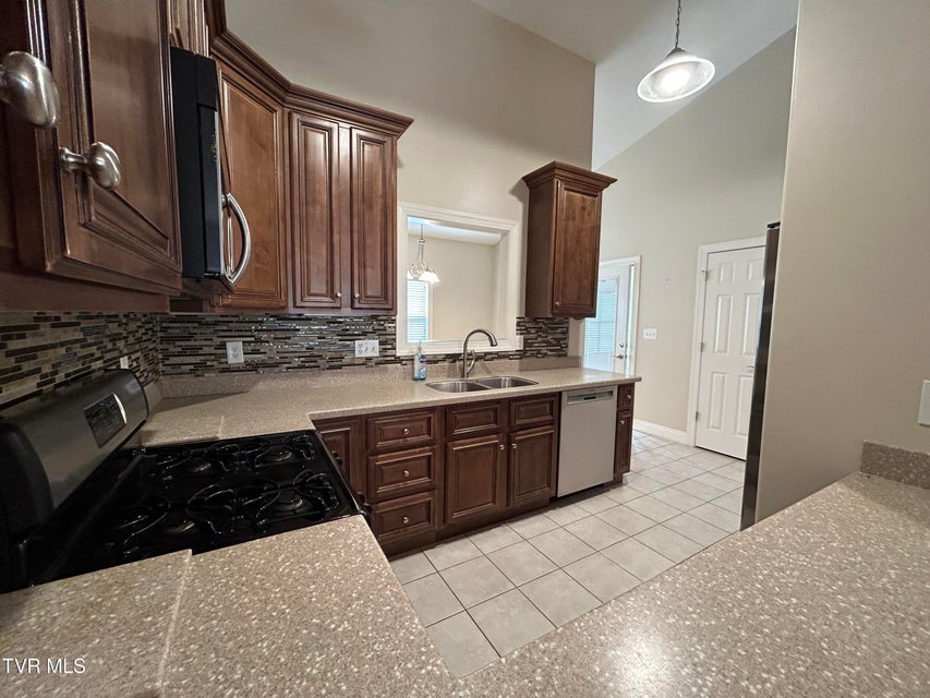 Photo #12: 123 Southridge Drive