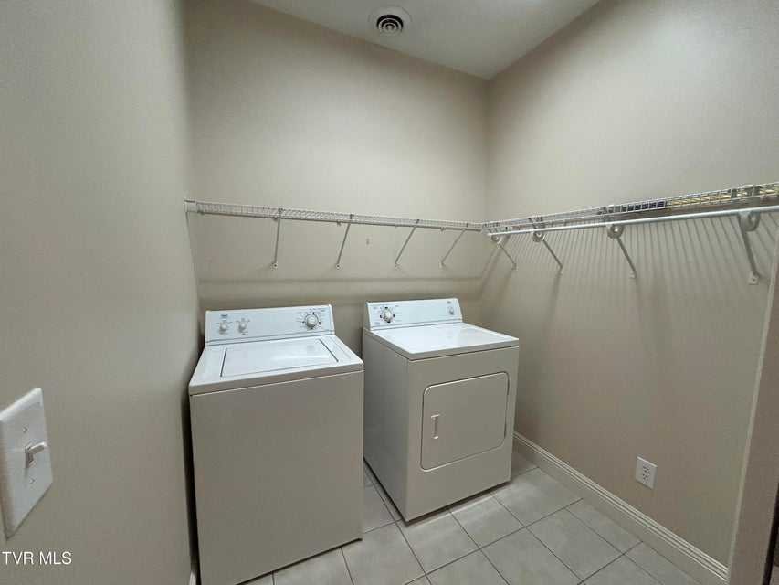 Photo #32: 123 Southridge Drive