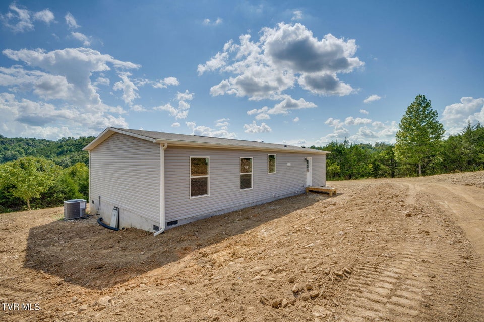 Photo #4: 2145 Oakwood Road