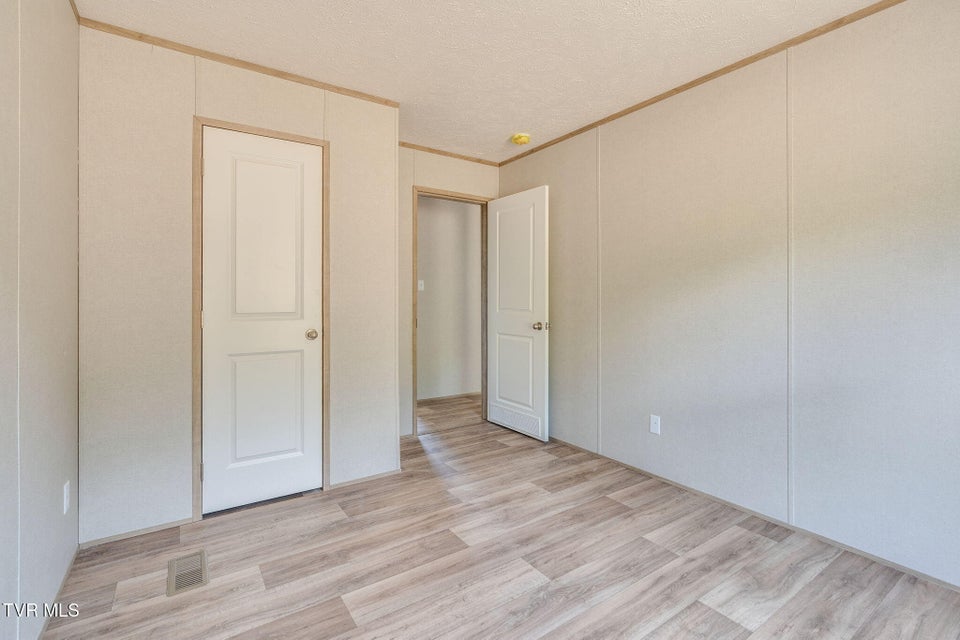 Photo #19: 2145 Oakwood Road