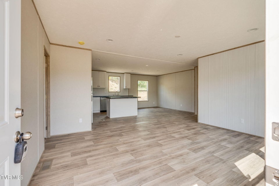 Photo #13: 2145 Oakwood Road