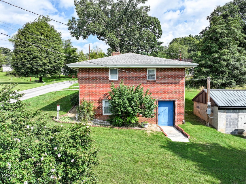 Photo #5: 400 Kaywood Avenue
