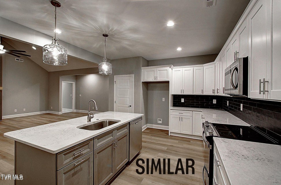 Photo #4: 30 Glaze Farm Way