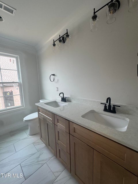 Photo #14: 104 Glaze Farm Way