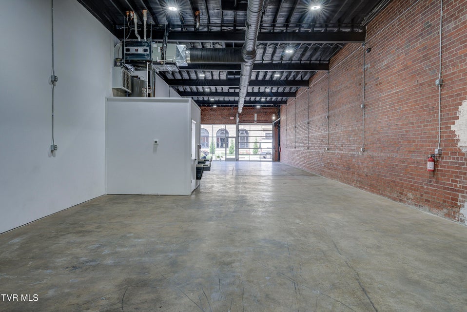 Photo #24: 331 Walnut Street