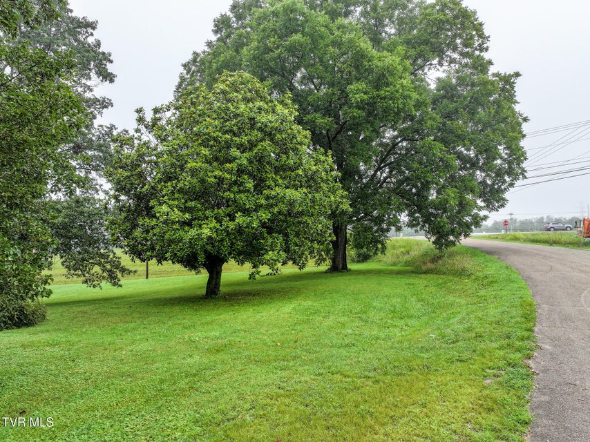 Photo #22: 40 6 Oaks Lane