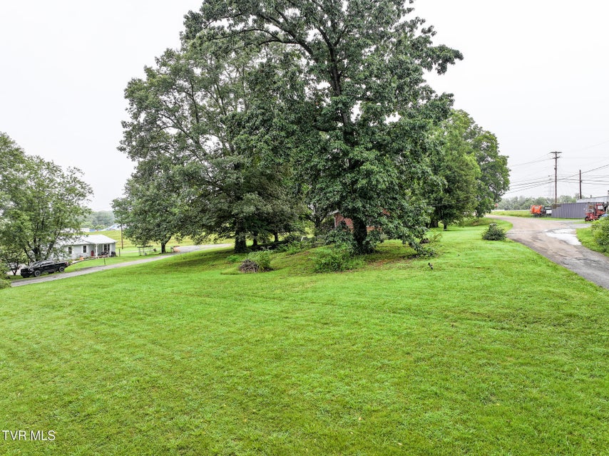 Photo #27: 40 6 Oaks Lane