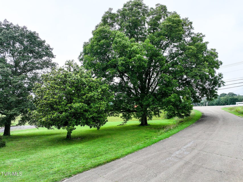 Photo #29: 40 6 Oaks Lane