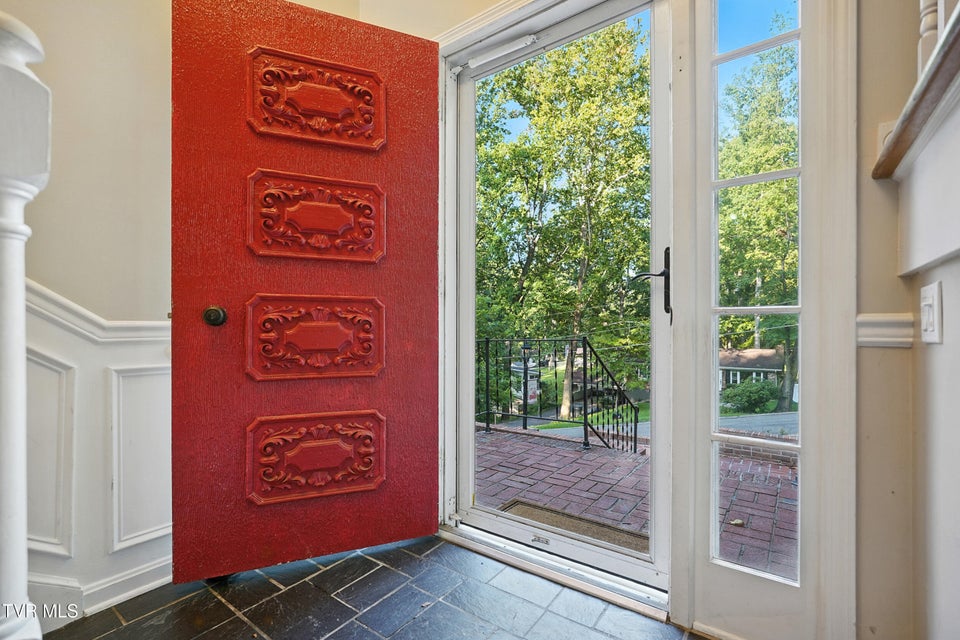 Photo #9: 308 Cardinal Lane