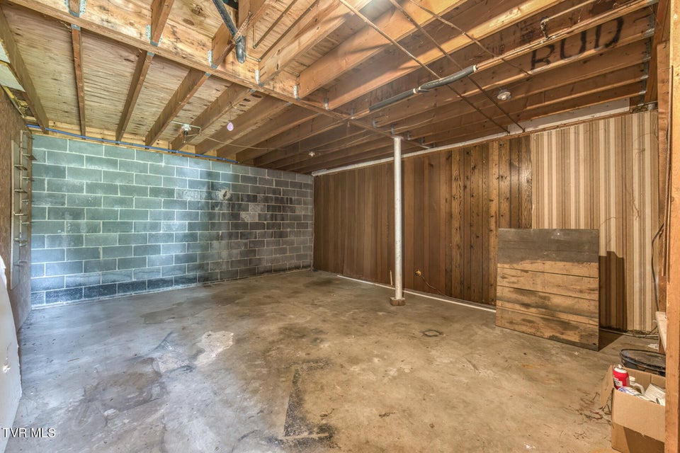 Photo #38: 116 Highland Avenue