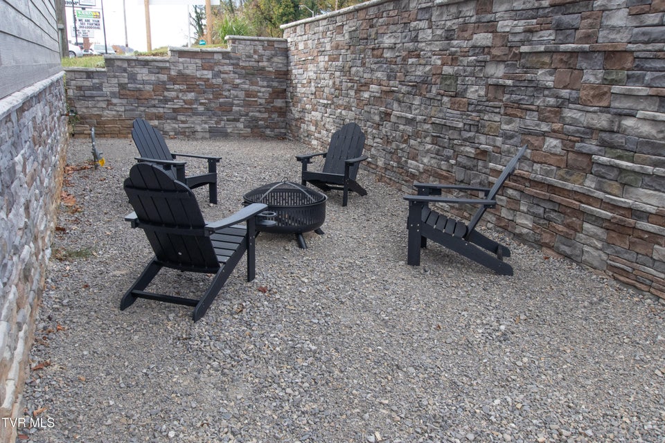 Photo #7: 577 English Street