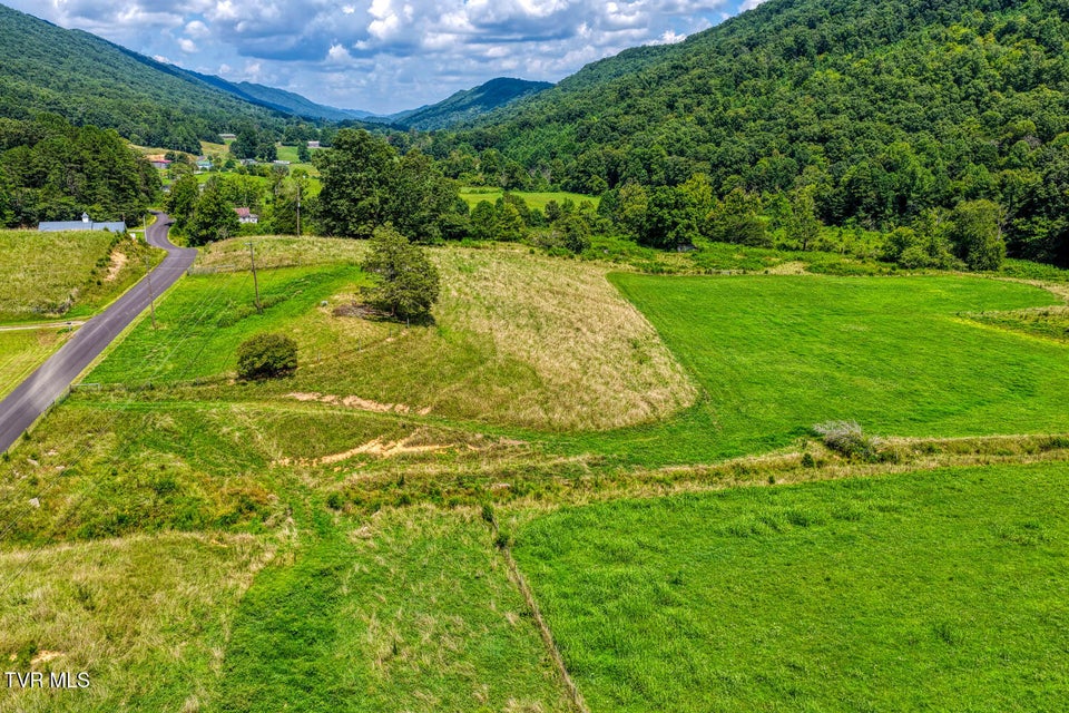 Photo #19: 1144 Poor Valley Road