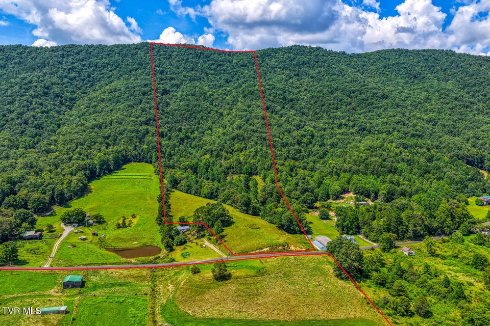 Photo #35: 1144 Poor Valley Road