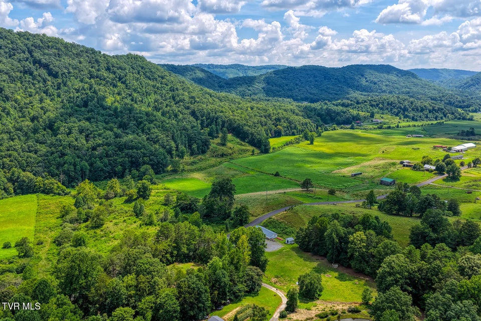 Photo #47: 1144 Poor Valley Road