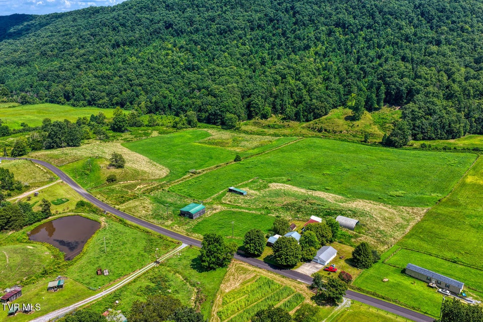 Photo #53: 1144 Poor Valley Road