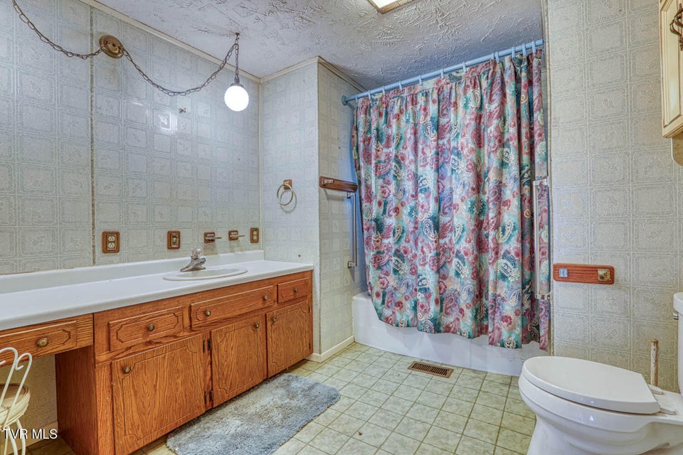 Photo #79: 1144 Poor Valley Road