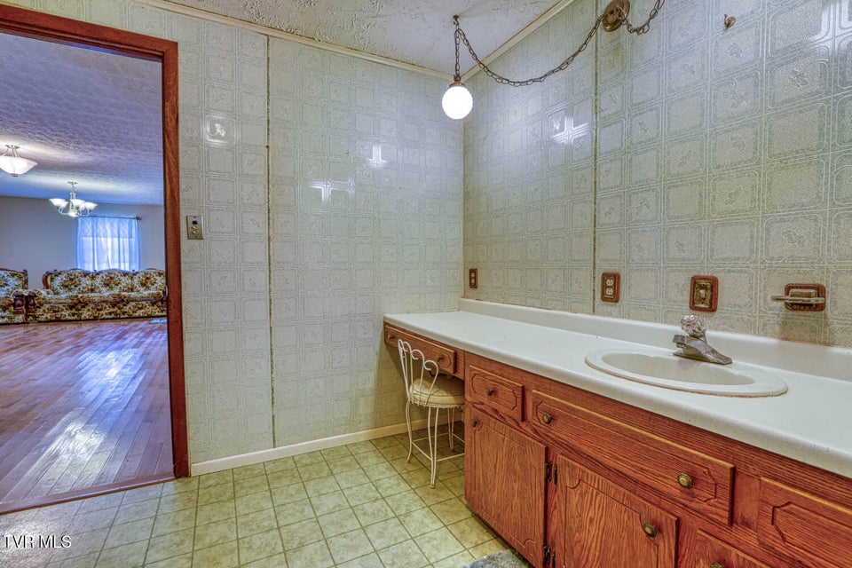 Photo #80: 1144 Poor Valley Road