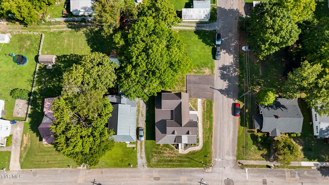 Photo #10: 400 4th North Street